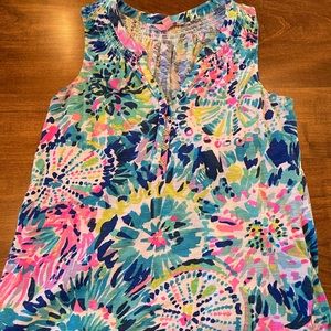 Like new lily Pulitzer Essie Tank Top size medium